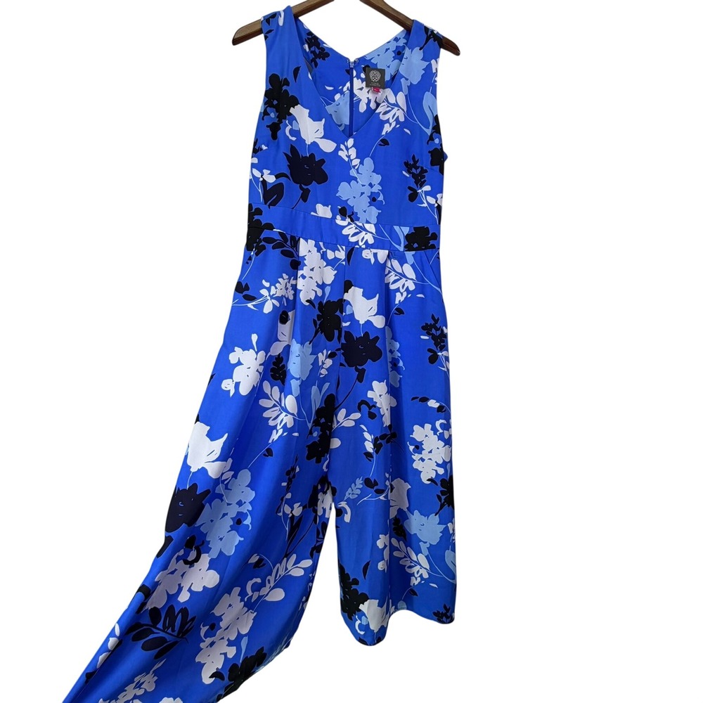 Vince Camuto Blue Floral Wide Leg Jumpsuit Size M Pockets Vacation, Resort, Chic - Picture 4 of 16